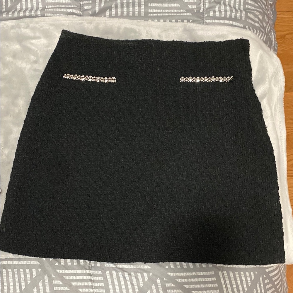 H&M Black Textured A-Line Skirt
